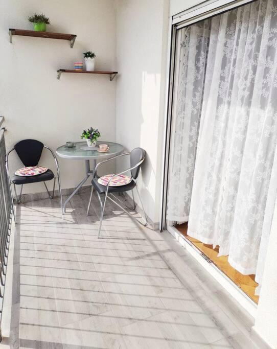 Apartman Pejic Podstrana Esterno foto