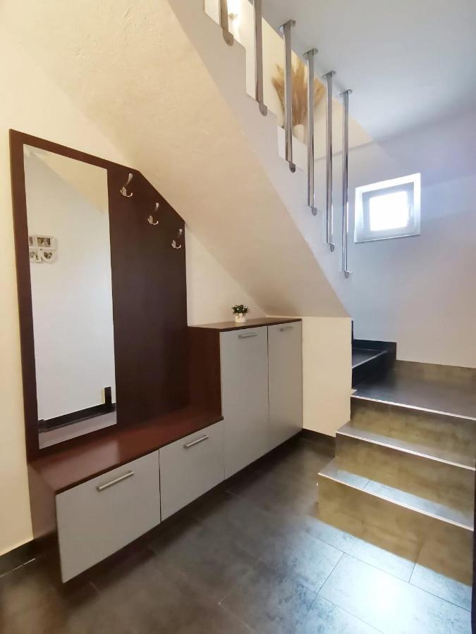 Apartman Pejic Podstrana Esterno foto